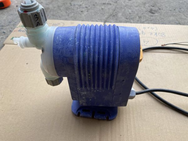 bơm định lượng hóa chất